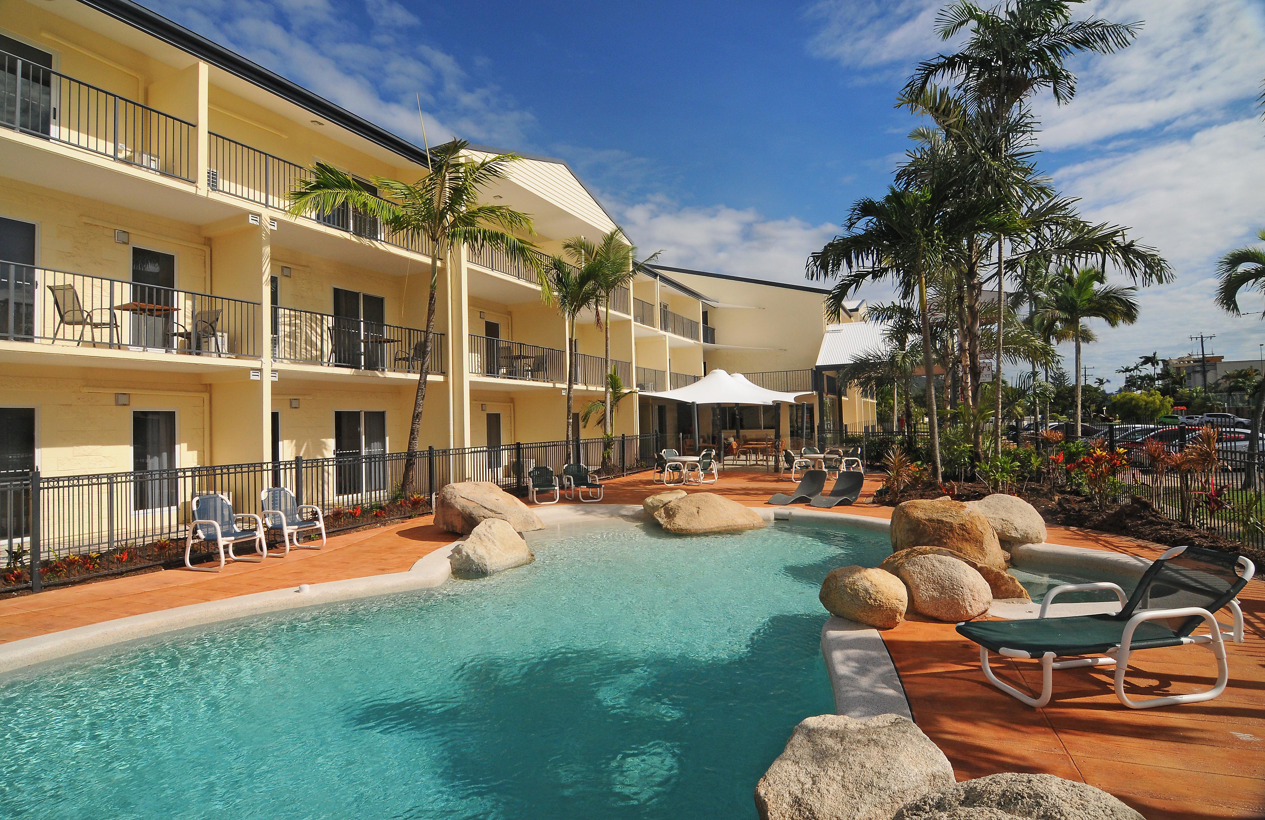 Cairns Queenslander Hotel y Apartamentos Exterior foto